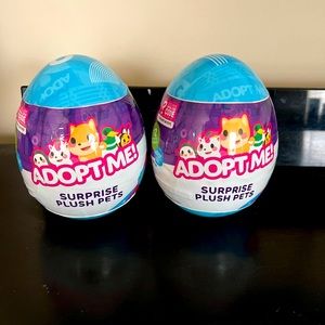 Adopt Me! Pets Surprise Plush Pet Series 1 - Mystery Egg - Brand New!  2…